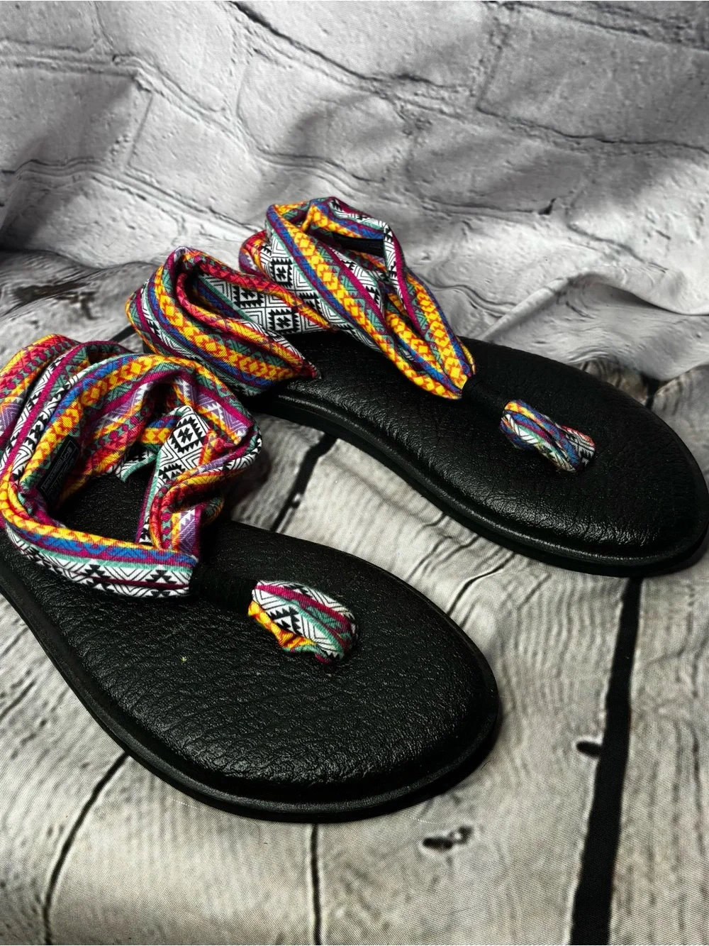 Sanuk Yoga Sling Boho Chic Aztec Tribal Fabric Festival Casual Thong Sandals 6